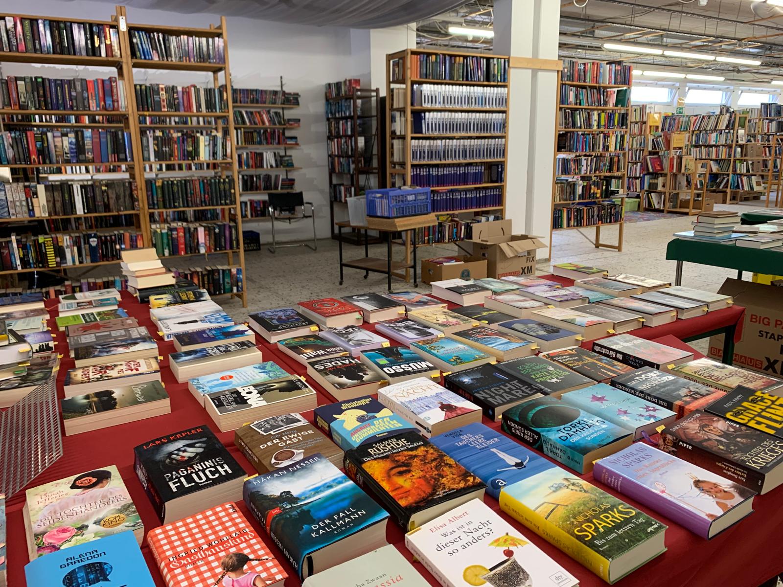 Bücherland Innenansicht